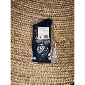 Nike men’s mid calf basketball socks in navy blue size large - NEW